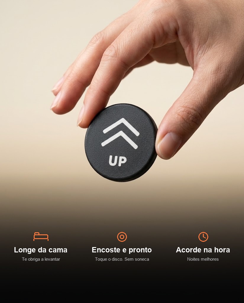 Mão segurando o disco UP
